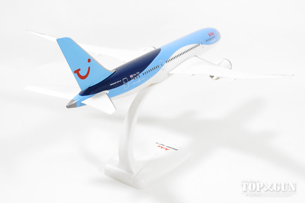 787-8 Arkefly (Netherlands) PH-TFK 1/200 (Snap-in model, stand version, no landing gear) *Plastic [610377]