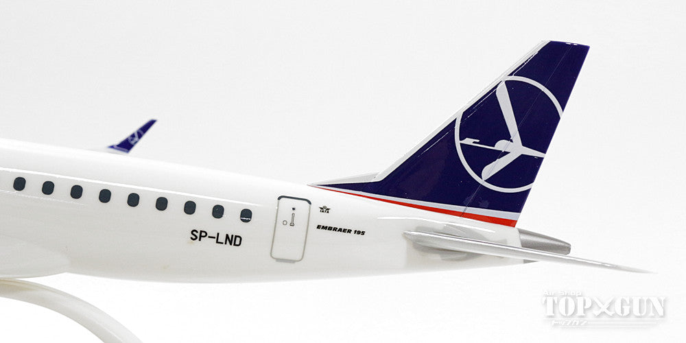 Embraer 195LR LOT Polish Airlines (Snap-in model, stand version, no landing gear) SP-LND 1/100 *Plastic [610605]