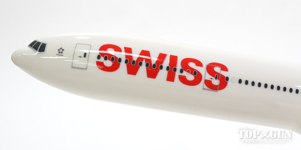 777-300ER Swiss International Air Lines (Snap-in model, stand version, no landing gear) HB-JNA 1/200 *Plastic [610698]