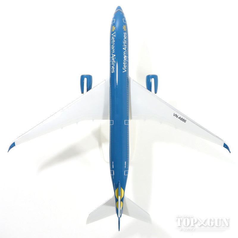 A350XWB Vietnam Airlines (Snap-in model, stand version, no landing gear) VN-A886 1/200 *Plastic [610711]