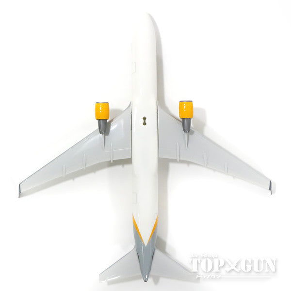 767-300ERw コンドル航空 （スナップインモデル・スタンド仕様・ランディングギアなし） D-ABUA 1/200 ※プラ製 [610865]