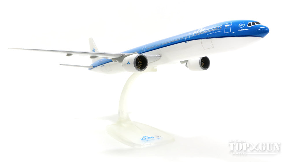 777-300ER KLM Royal Dutch Airlines (Snap-in model, stand version, no landing gear) 1/200 *Plastic [610872]