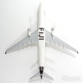 A330-300 フィジー航空 DQ-FJW （スナップインモデル・ギアなし・スタンド専用） 1/200 ※プラ製 [611039]