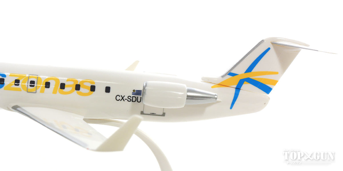 CRJ-200ER Amazonas Uruguay Airlines (Snap-in model, stand version, no landing gear) CX-SDU 1/100 *Plastic [611541]