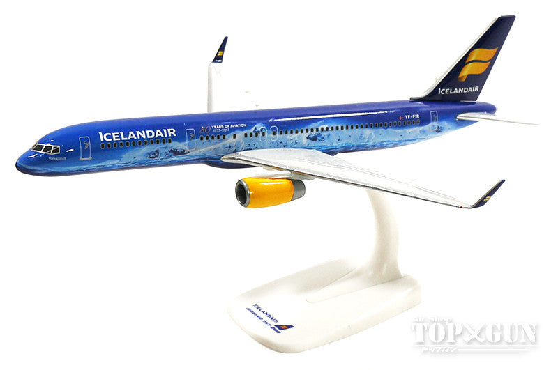 [Pre-order item] 757-200w Icelandair 80th anniversary paint TF-FIR (snap-in model, stand version, no landing gear) 1/200 *Plastic [611848]