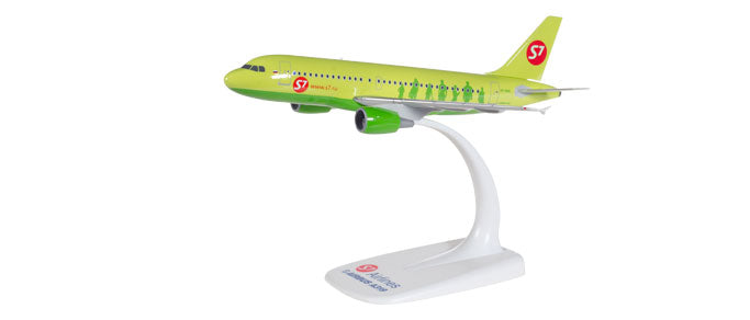 A319 S7 Airlines (Siberia Airlines) VP-BHQ (Snap-in model, stand version, no landing gear) 1/200 *Plastic [611909]