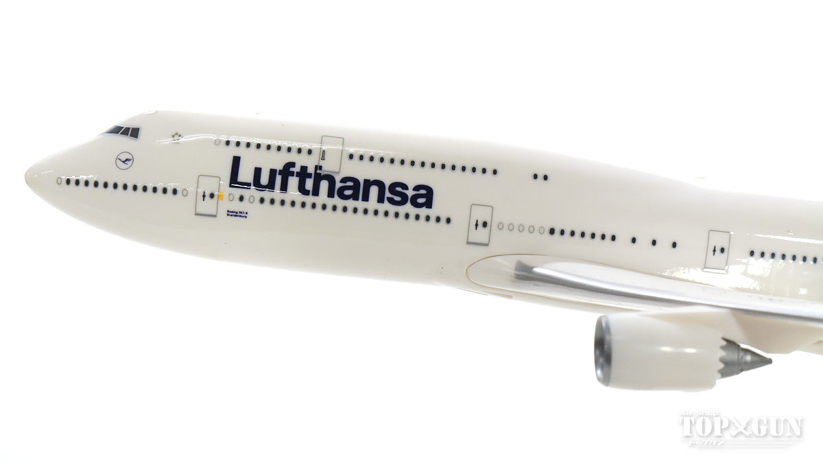 747-8i Lufthansa New Paint "Brandenburg" D-ABYA (Snap-in model, stand version, no landing gear) 1/250 *Plastic [611930]