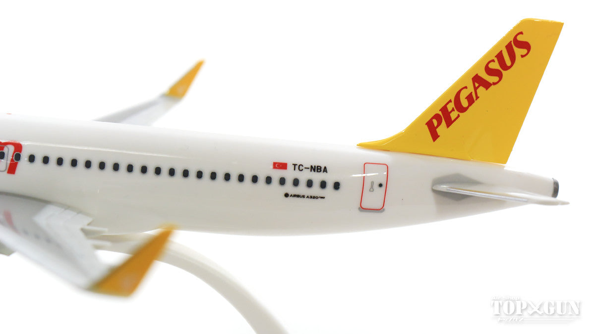 Herpa Wings A320neo Pegasus Airlines TC-NBA (Snap-in model, stand