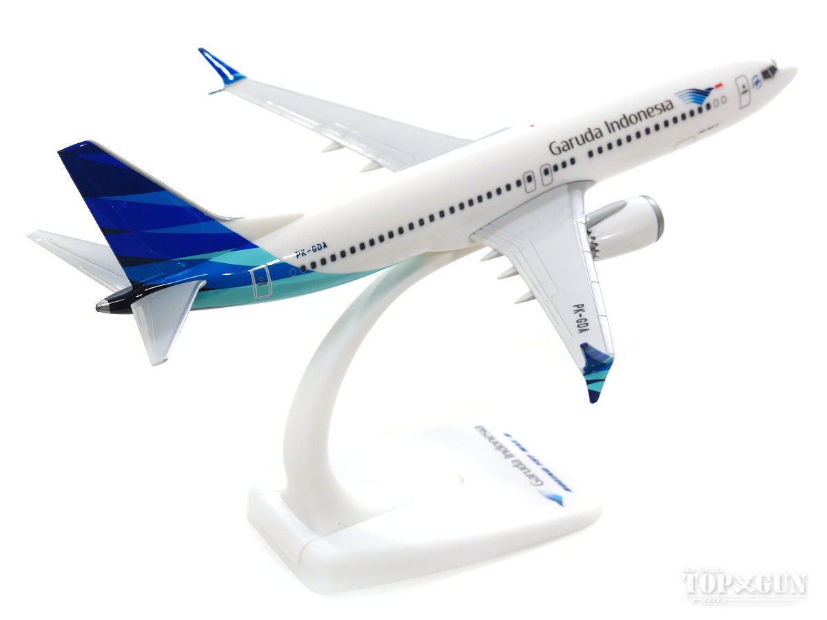 737 Max-8 Garuda Indonesia PK-GDA (Snap-in model, stand version, no landing gear) 1/200 *Plastic [612203]