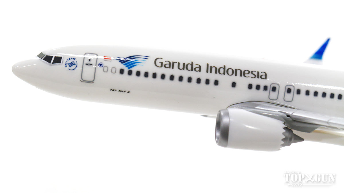 737 Max-8 Garuda Indonesia PK-GDA (Snap-in model, stand version, no landing gear) 1/200 *Plastic [612203]