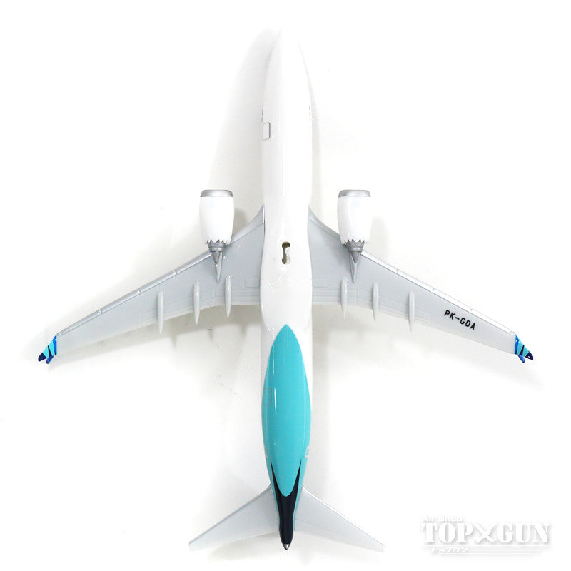 737 Max-8 ガルーダインドネシア航空 PK-GDA （スナップインモデル・スタンド仕様・ランディングギアなし） 1/200 ※プラ製 [612203]