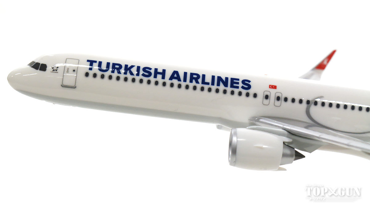 A321neo Turkish Airlines TC-LSA (Snap-in model, stand version, no landing gear) 1/200 *Plastic [612210]