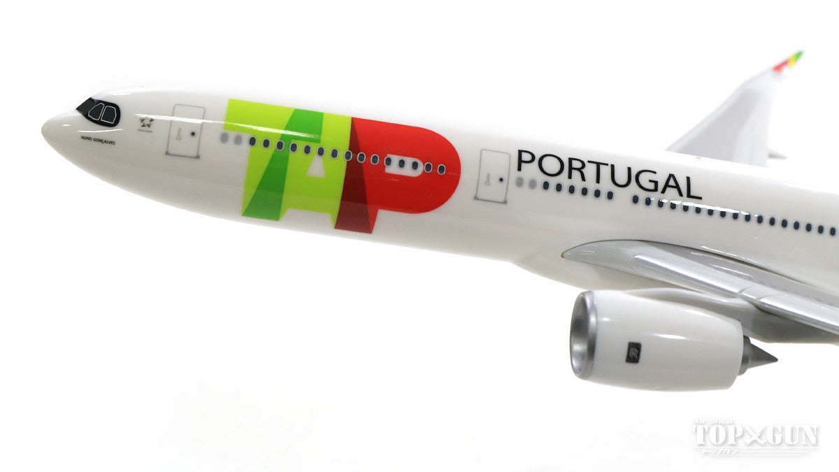 A330-900neo TAP Portugal "Nuno Goncalves" CS-TUC (Snap-in model, stand version, no landing gear) 1/200 *Plastic [612227-001]