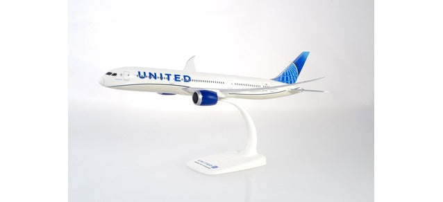 787-9 United Airlines New Paint (Snap-in Model, Stand Included, No Landing Gear) 1/200 *Plastic [612548]