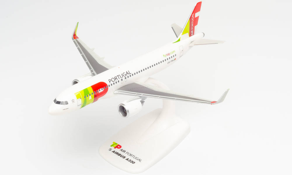 A320 neo TAP Air Portugal "Padre Americo" CS-TVA (Snap-in model, stand version, no landing gear) 1/200 *Plastic [612593]