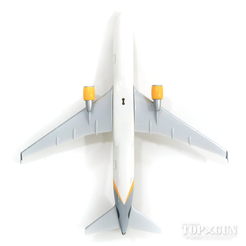 [WEB-only special price] 767-300ER Condor Airlines new paint D-ABUF (Snap-in model, stand specification, no landing gear) 1/200 *Plastic [612647]