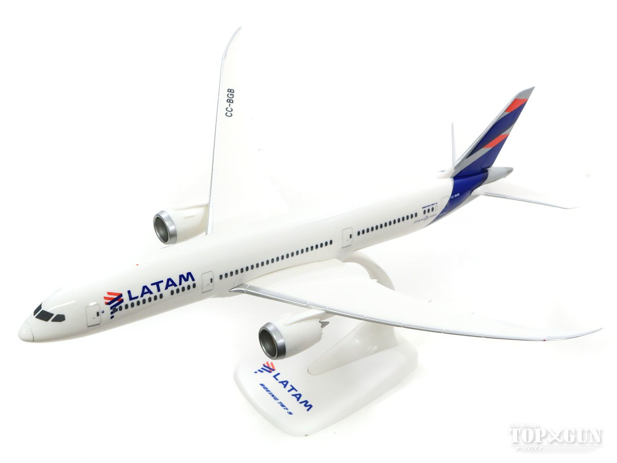 787-9 LATAM Airlines CC-BGB (Snap-in model, stand version, no landing gear) 1/200 *Plastic [612692]