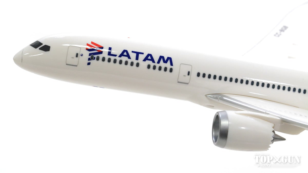 787-9 LATAM Airlines CC-BGB (Snap-in model, stand version, no landing gear) 1/200 *Plastic [612692]