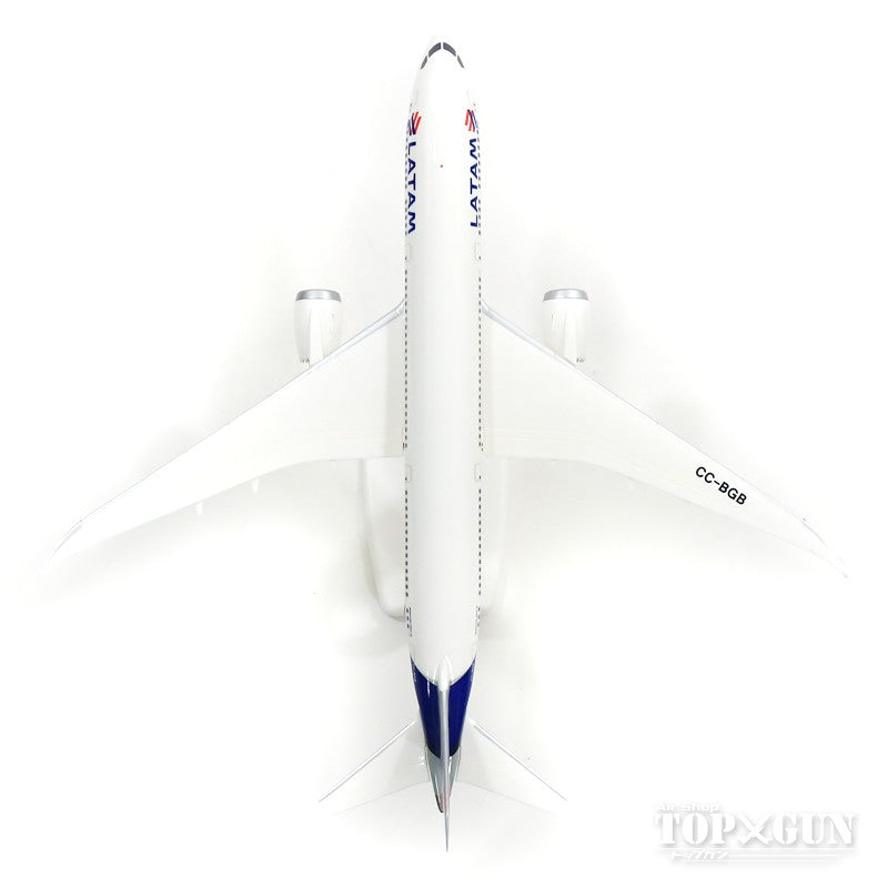 787-9 LATAM Airlines CC-BGB (Snap-in model, stand version, no landing gear) 1/200 *Plastic [612692]