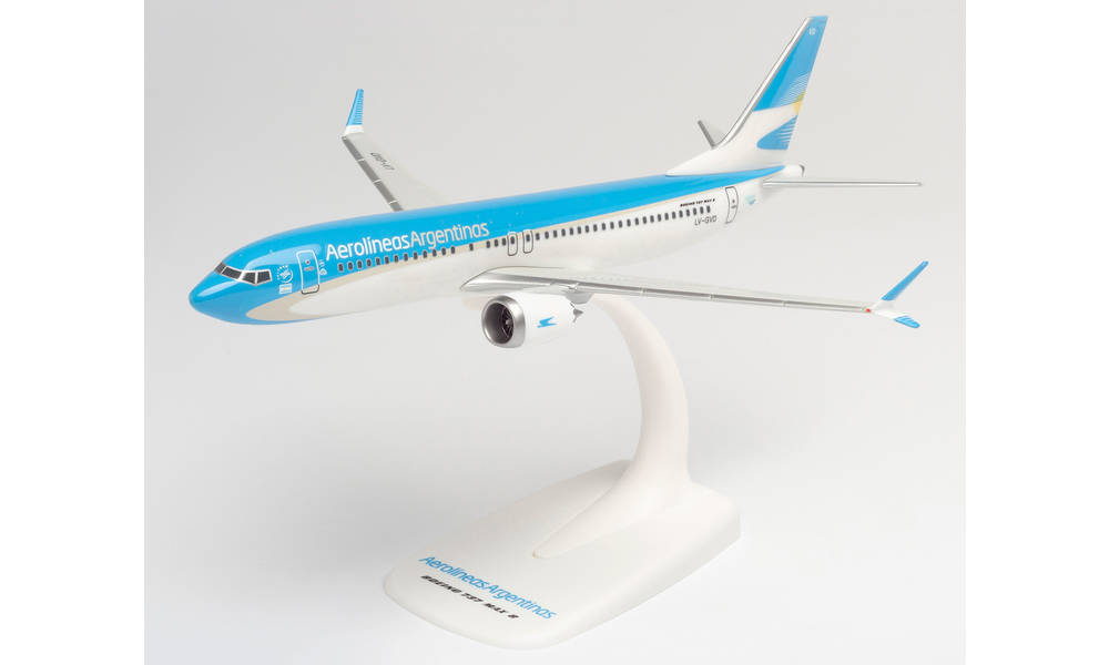 737Max 8 Aerolineas Argentinas LV-GVD (Snap-in model, stand version, no landing gear) 1/200 *Plastic [612715]