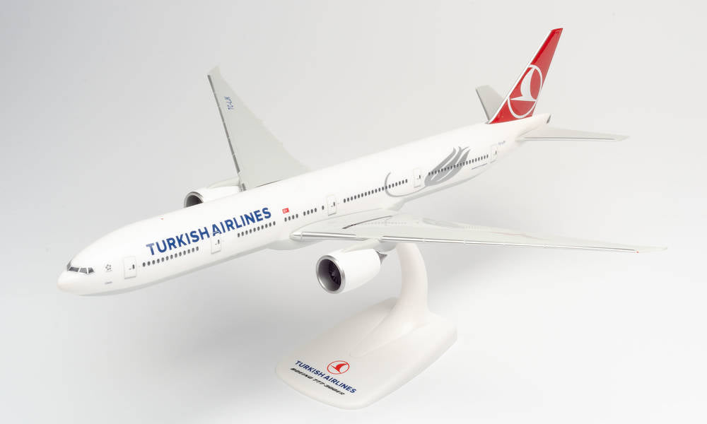 777-300ER Turkish Airlines TC-LJK "zmir" (Snap-in model, stand version, no landing gear) 1/200 *Plastic [613057]