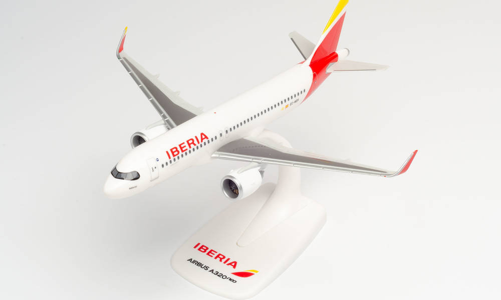 A320neo Iberia EC-NER "Barajas" (Snap-in model, stand version, no landing gear) 1/200 *Plastic [613064]