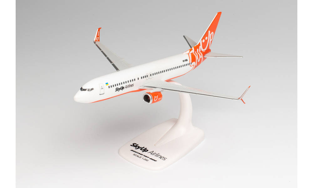 737-800WL スカイアップ航空（ウクライナ） （スナップインモデル・スタンド仕様・ランディングギアなし） UR-SQB 1/200 [613187]