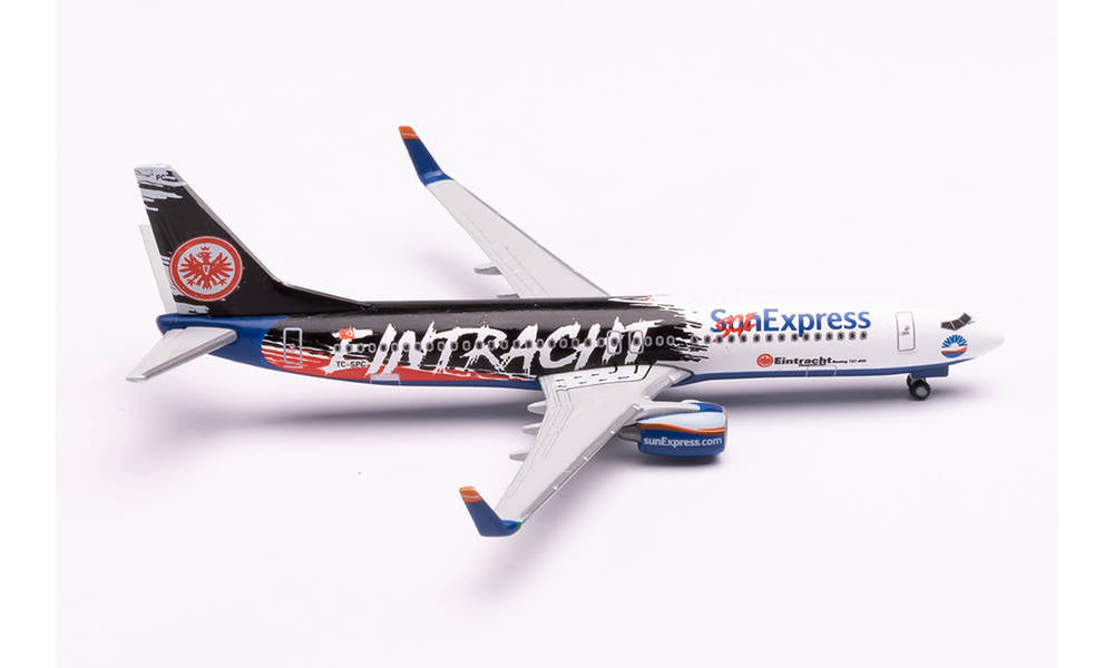 737-800 Sun Express "Eintracht Frankfurt SGE Express" (Snap-in model, stand version, no landing gear) TC-SPC 1/200 *Plastic [613200]