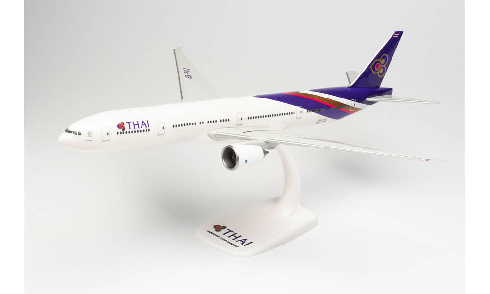 [Pre-order item] 777-300ER Thai Airways International (Snap-in model, stand version, no landing gear) HS-TKZ "Sulalivan" 1/200 [613309]