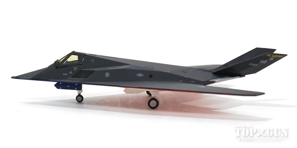 F-117A アメリカ空軍 第49戦闘航空団 第8戦闘飛行隊 「ブラック・シープ」 星条旗塗装 08年 ホロマン基地・アリゾナ州 ＃88-0843 1/200 [6498]