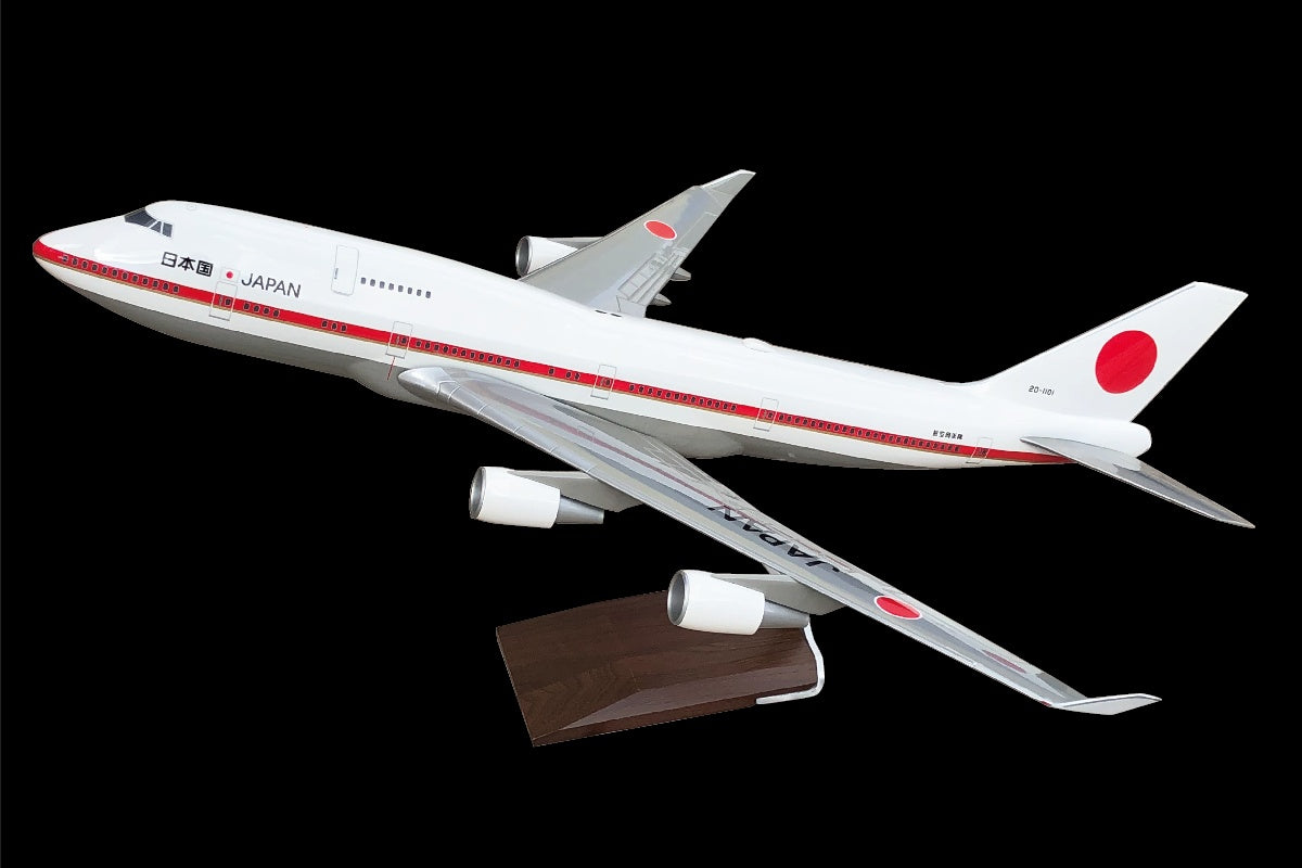 [Pre-order item] 747-400 Japan Air Self-Defense Force Japanese Government Aircraft No. 1 #20-1101 with WiFi antenna 1/100 *Made of resin [7-20-1101]