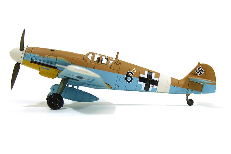 Bf109G-2/Trop (Tropical version) German Air Force No. 77 Fighter Wing III Squadron 8th Squadron Heinz Ludemann's aircraft (preserved at the Royal Air Force Museum) 1/72 [AA27104]