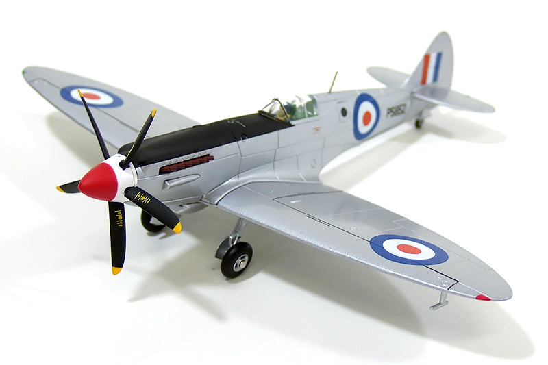 Spitfire PR Mk.XIX (reconnaissance type) RAF No. 81 Squadron, Lieutenant Ted Powles' aircraft during reconnaissance in China, Tengah RAF, Singapore, 1951, PS852, 1/72 [AA38706]