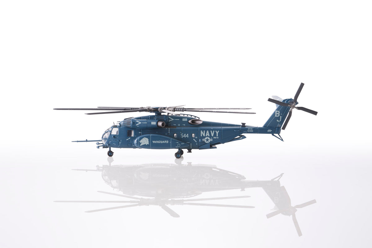 MH-53Eシードラゴン アメリカ海軍 第14掃海ヘリ飛行隊 「バンガード」 ノーフォーク基地 BJ544 1/144 [AVFS-1604014]