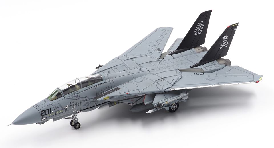 F-14A US Navy 84th Fighter Squadron "Jolly Rogers" aboard the aircraft carrier Theodore Roosevelt in 1993 AJ201/#160408 (weathering painted version) 1/72 [CA72JR02]