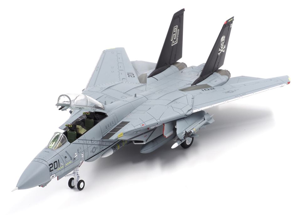 F-14A US Navy 84th Fighter Squadron "Jolly Rogers" aboard the aircraft carrier Theodore Roosevelt in 1993 AJ201/#160408 (weathering painted version) 1/72 [CA72JR02]