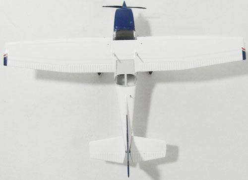 GeminiJets Cessna 172 Skyhawk Red and Blue Stripe N12573 1 GeminiJets Cessna 172 Skyhawk Red and Blue Stripe N12573 1
