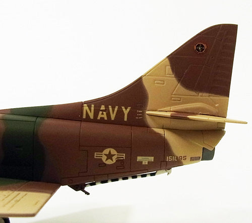 A-4E US Navy Fighter Weapons School (NFWS) "Top Gun" Virtual Enemy Camouflage Captain Mick Michelle's #55 1/72 [HA1421]