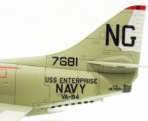 A-4C Skyhawk, US Navy 94th Attack Squadron "Mighty Shrikes" aboard the aircraft carrier Enterprise, 1960s, NF401/147681, 1/72 [HA1424]