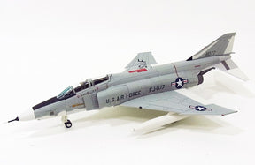 RF-4CファントムII（偵察型） アメリカ空軍 第10戦術偵察航空団 アーコンバリー基地・イングランド 67年 #64-1077 1/72 [HA1954]