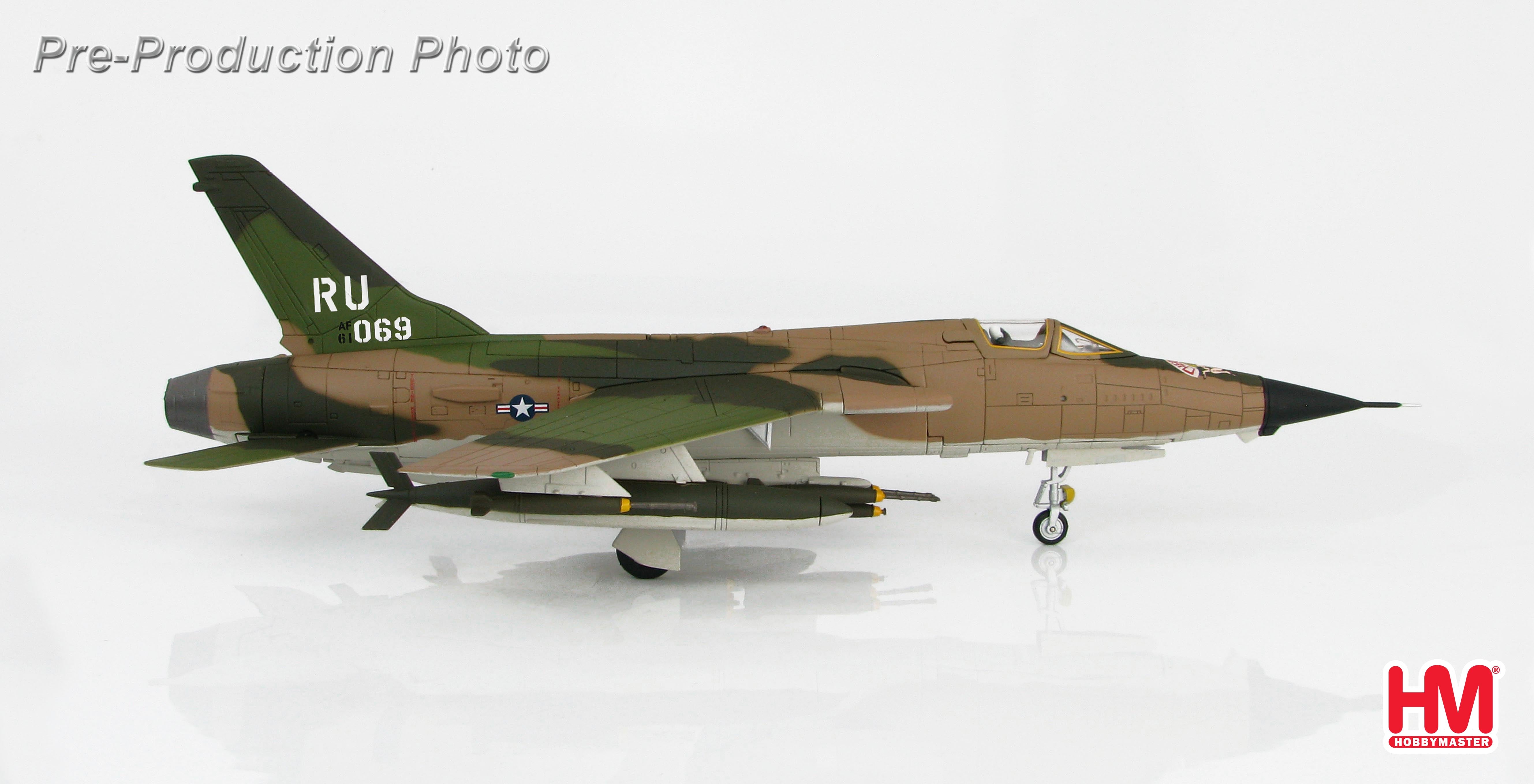 F-105D Thunderchief, United States Air Force, 388th Tactical Fighter Wing, 469th Tactical Fighter Squadron, 1960s, RU/#61-0069 "Cherry Girl", 1/72 [HA2515]