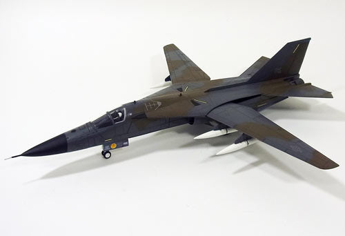 FB-111A Ardberg, United States Air Force, 509th Bombardment Wing, 393rd Bombardment Squadron, Peace Base, #67-7196 "Raptured Duck" 1/72 [HA3014]