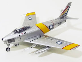 F-86Fセイバー 台湾空軍 新竹基地 58年 1/72 [HA4302]