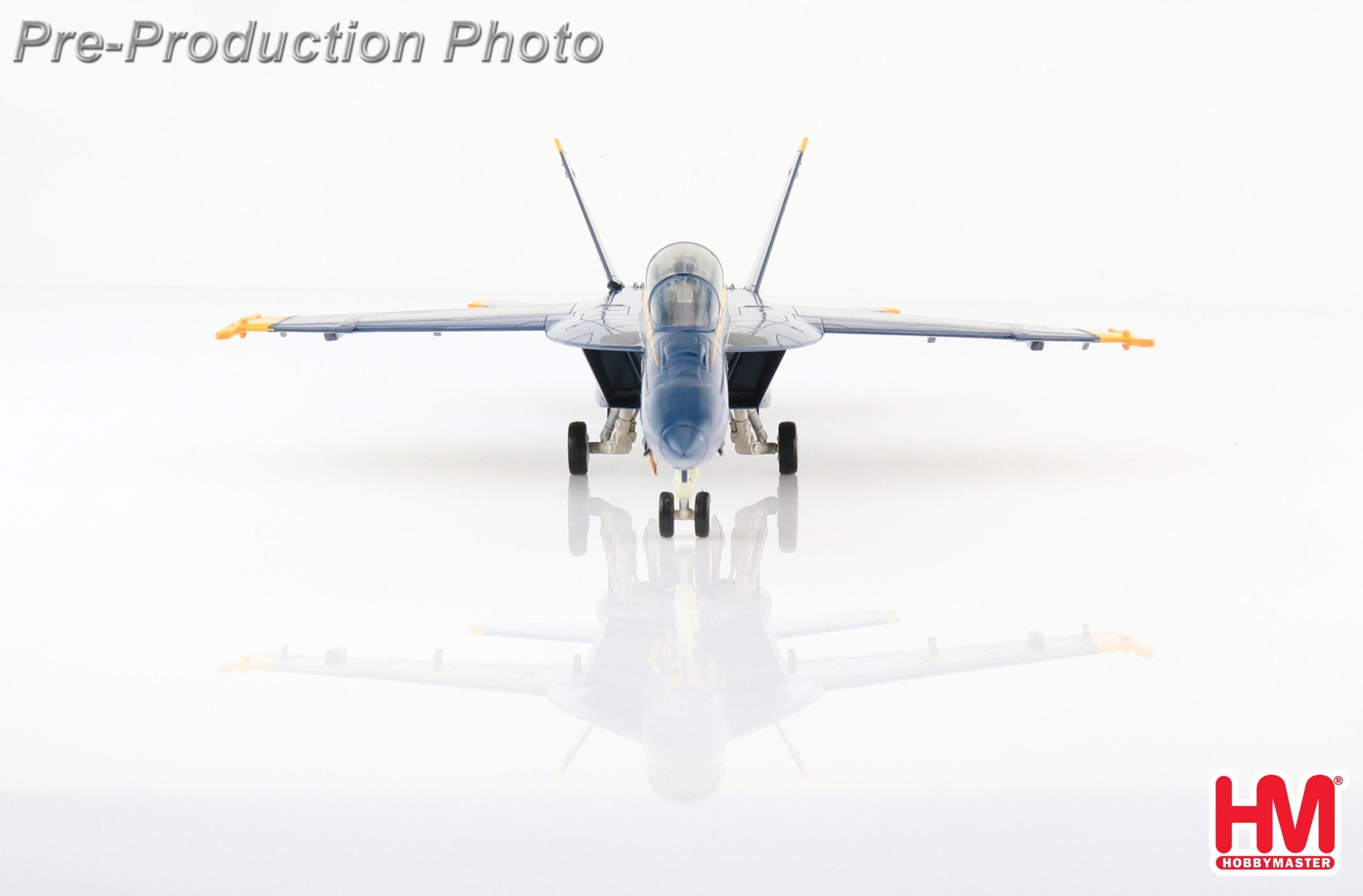 F/A-18F (two-seater) US Navy Display Team "Blue Angels" Special Paint "75th Anniversary" 2021 #7/#165679 1/72 [HA5128]