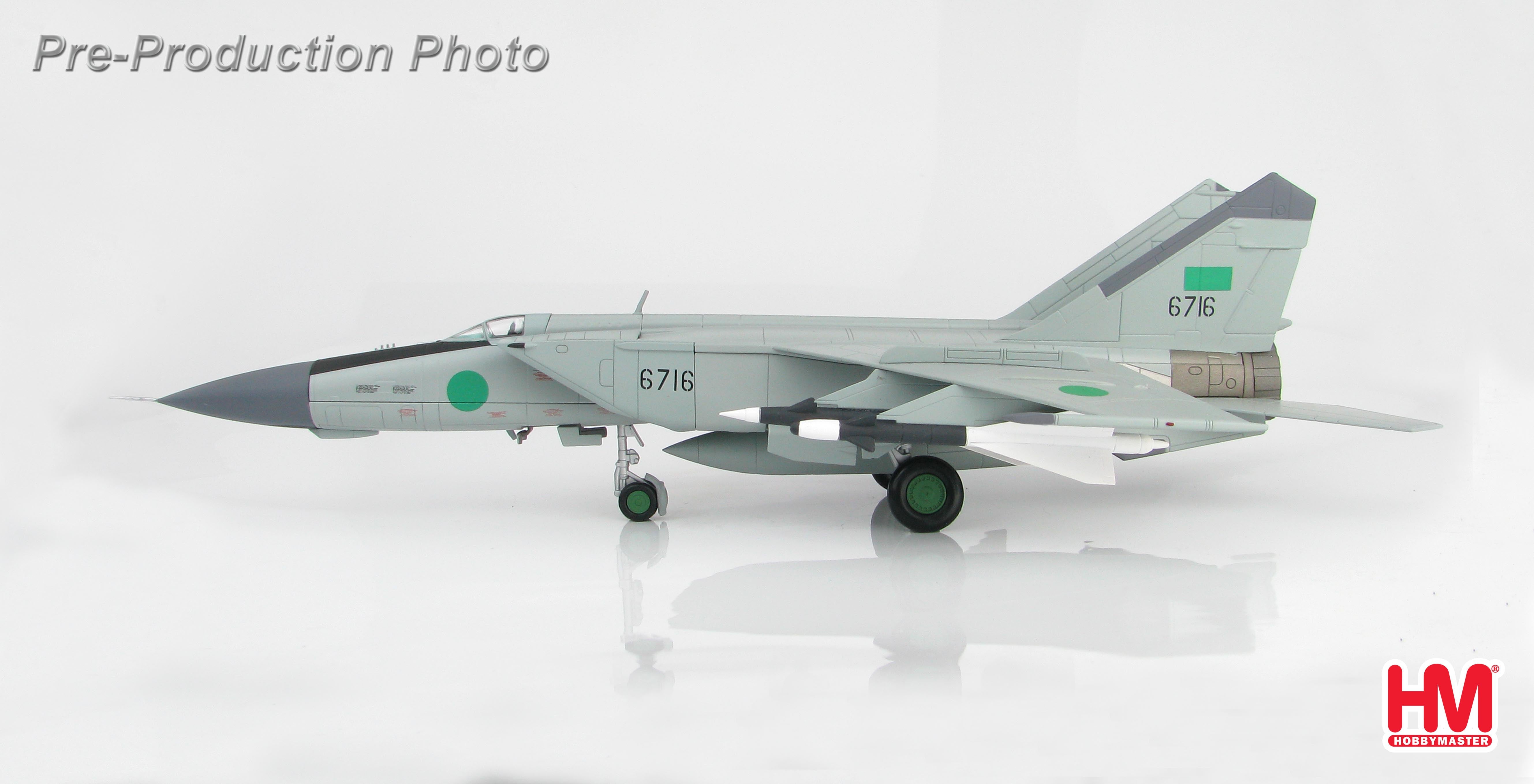 MiG-25PD Libyan Air Force 1025th Squadron 1981 1/72 [HA5603]