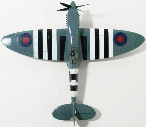 Spitfire PR Mk.XI (reconnaissance type) RAF No. 16 Squadron, Melsbroek, Belgium, during the Normandy landings in 1944 (aircraft preserved at the Dutch War Museum) PL965 1/48 [HA7607]