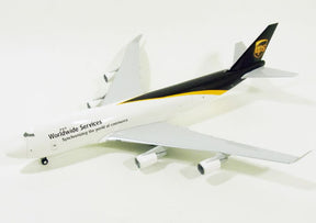 747-400F（貨物型） UPSユナイテッド・パーセル・サービス 1/200 ※プラ製 [HG0243G]