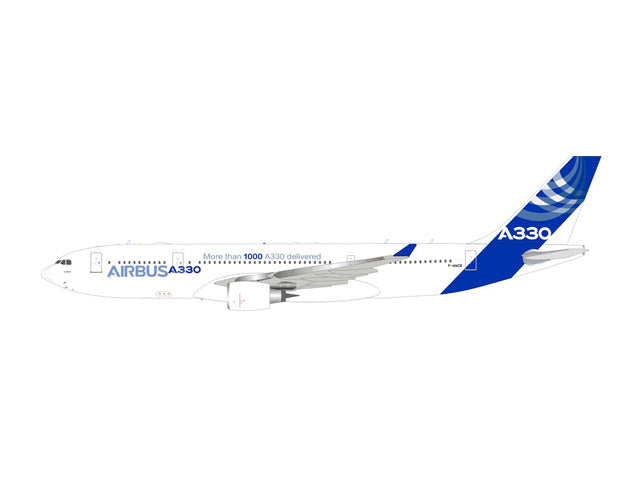 A330-200 エアバス社 ハウスカラー（スタンド付属） F-WWCB 1/200 ※金属製 [IF3320716]