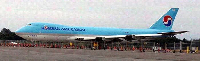 747-8F (Cargo type) Korean Air Ground state wing HL7610 1/400 [KE7478]