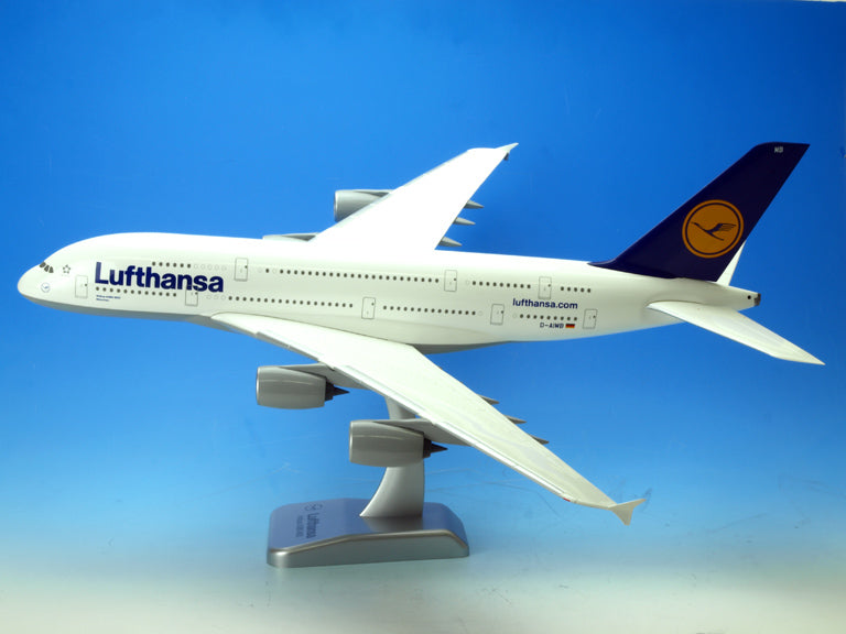 A380-800 Lufthansa D-AIMB "Munich" (without gear, stand only) 1/200 *Plastic [LH18]